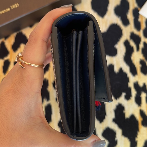 Gucci Wallet - Picture 6 of 10